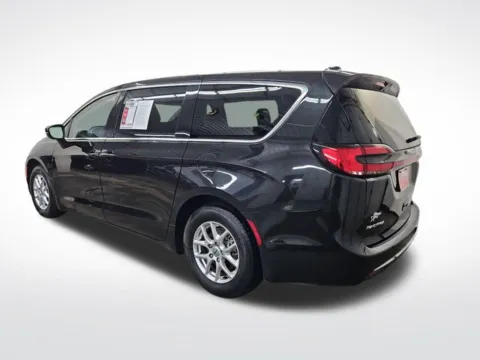 More photos of 2023 Chrysler Pacifica Touring L at Nyhus Family Sales, MN