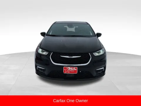 Photos of 2025 Chrysler Pacifica Select for sale in Perham, MN at Nyhus Family Sales