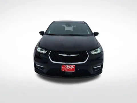 Photos of 2025 Chrysler Pacifica Select for sale in Perham, MN at Nyhus Family Sales