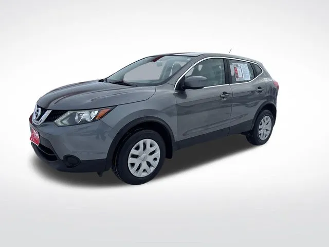 2017 Nissan Rogue Sport S FWD's photo