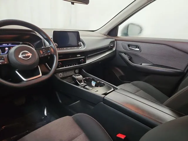 Nissan Rogue photo 32
