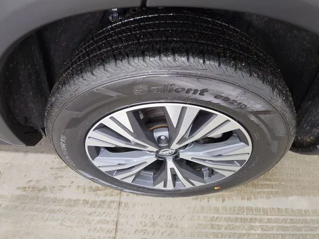 Nissan Rogue photo 15