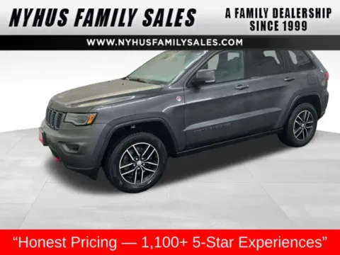 Gray 2017 Jeep Grand Cherokee Trailhawk for sale in Perham, MN