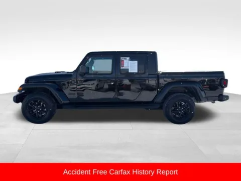 More photos of 2022 Jeep Gladiator Altitude at Nyhus Family Sales, MN
