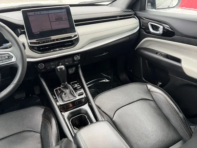 Jeep Compass photo 34