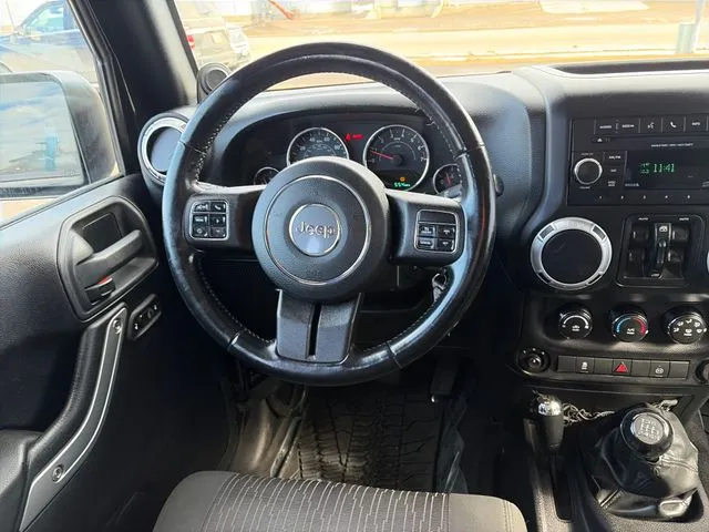 Jeep Wrangler photo 28