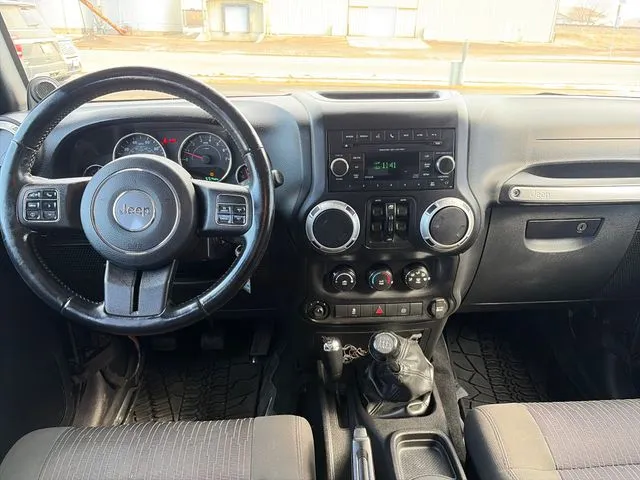 Jeep Wrangler photo 29