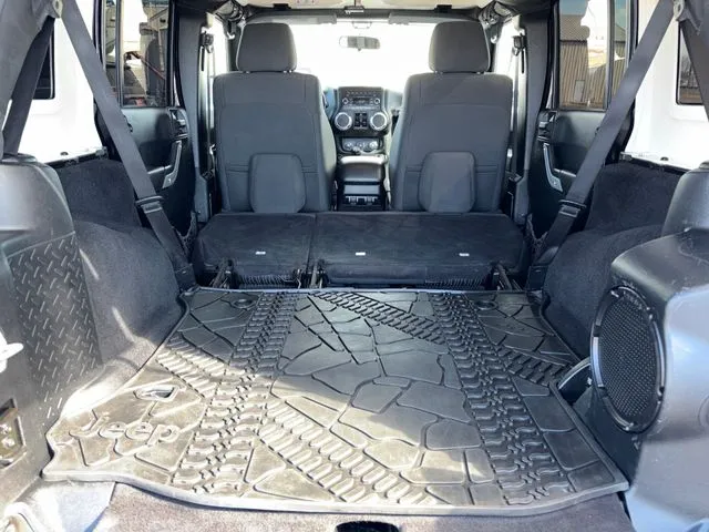 Jeep Wrangler photo 40