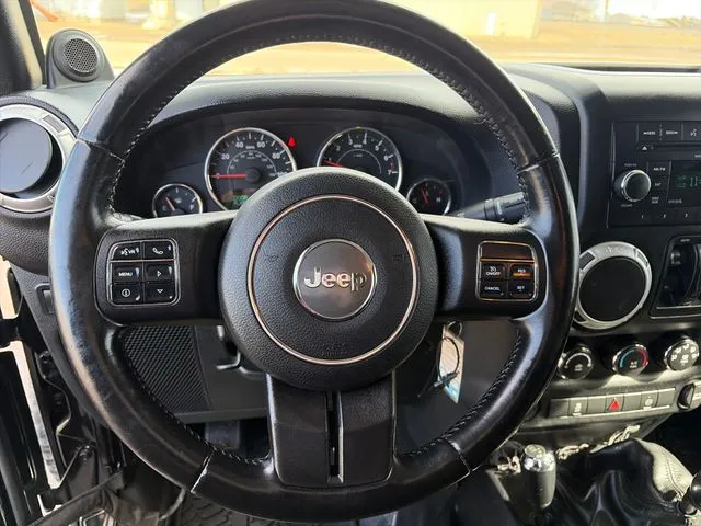 Jeep Wrangler photo 26