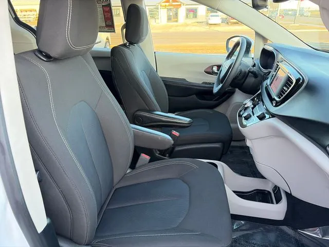 Chrysler Voyager photo 23