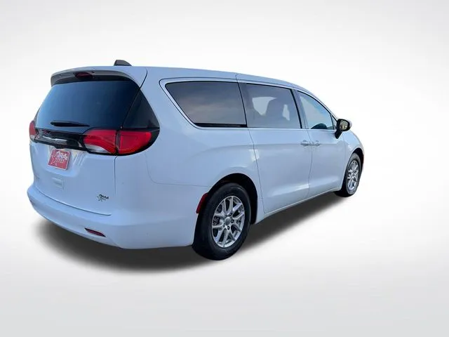 Chrysler Voyager photo 8