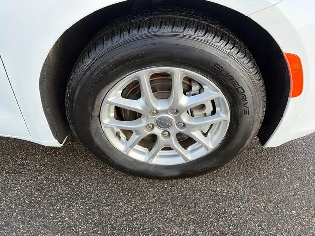 Chrysler Voyager photo 14