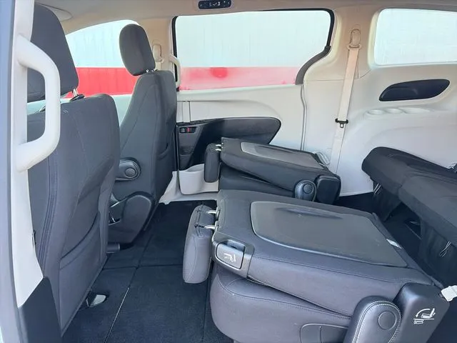 Chrysler Voyager photo 40