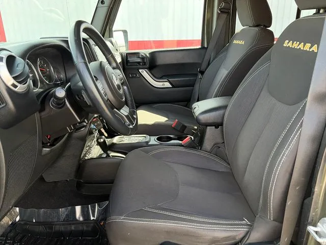 Jeep Wrangler photo 21