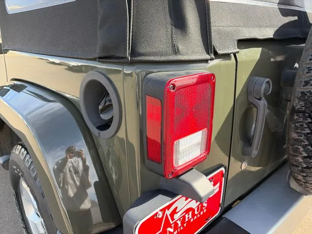 Jeep Wrangler photo 19