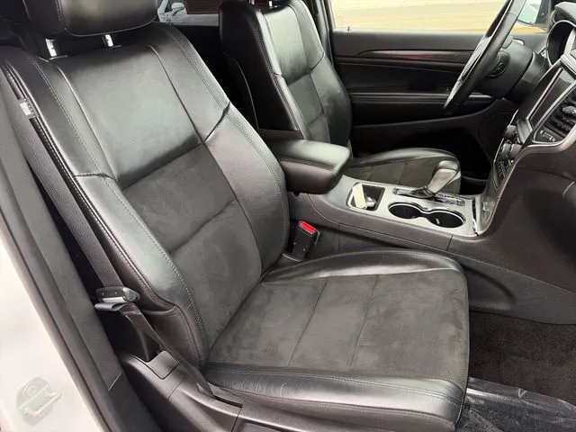 Jeep Grand Cherokee photo 39