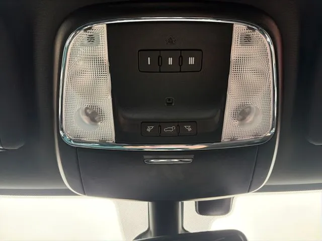 Jeep Grand Cherokee photo 54