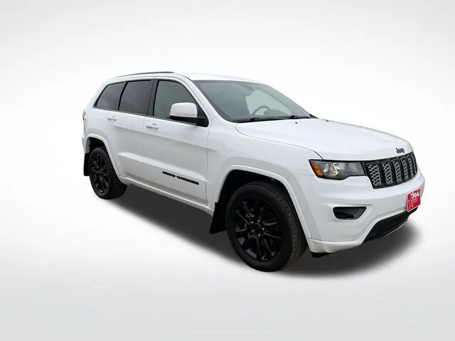 Jeep Grand Cherokee photo 11