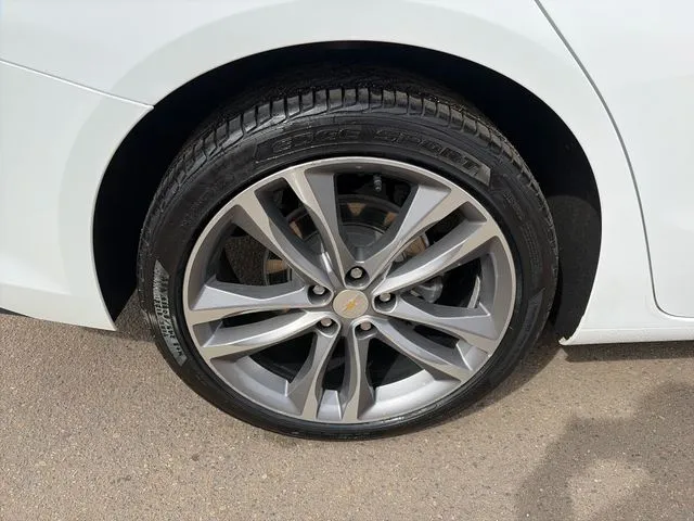 Chevrolet Malibu photo 15