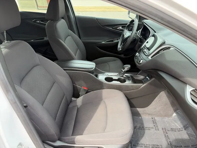 Chevrolet Malibu photo 22
