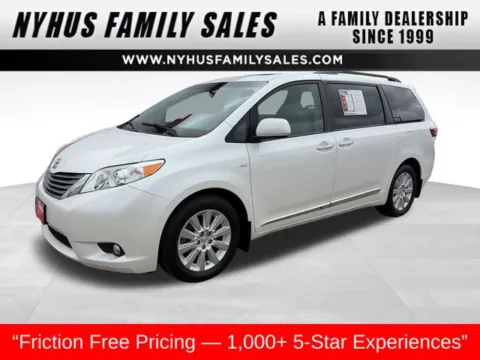 White 2016 Toyota Sienna XLE for sale in Perham, MN