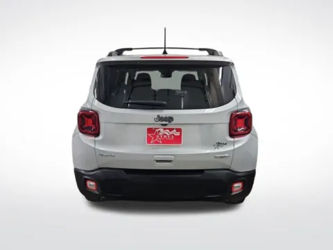 More photos of 2021 Jeep Renegade Latitude at Nyhus Family Sales, MN