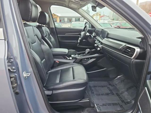 Kia Telluride photo 23