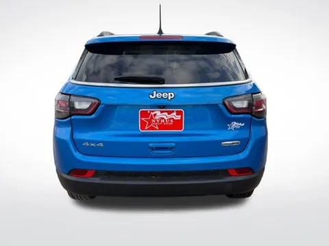More photos of 2022 Jeep Compass Latitude Lux at Nyhus Family Sales, MN