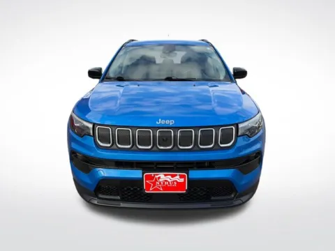 Another view of 2022 Jeep Compass Latitude Lux for sale in Perham, MN at Nyhus Family Sales