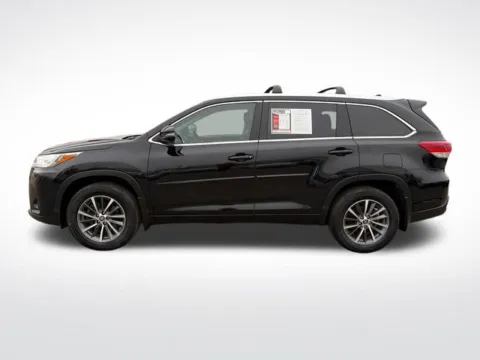 More photos of 2018 Toyota Highlander XLE at Nyhus Family Sales, MN