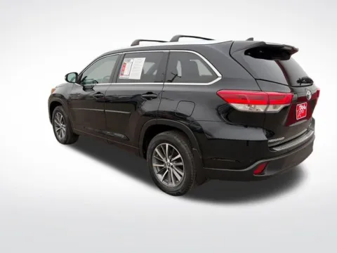 More photos of 2018 Toyota Highlander XLE at Nyhus Family Sales, MN