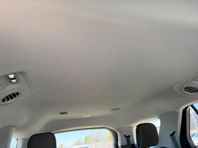 Ford Explorer photo 24