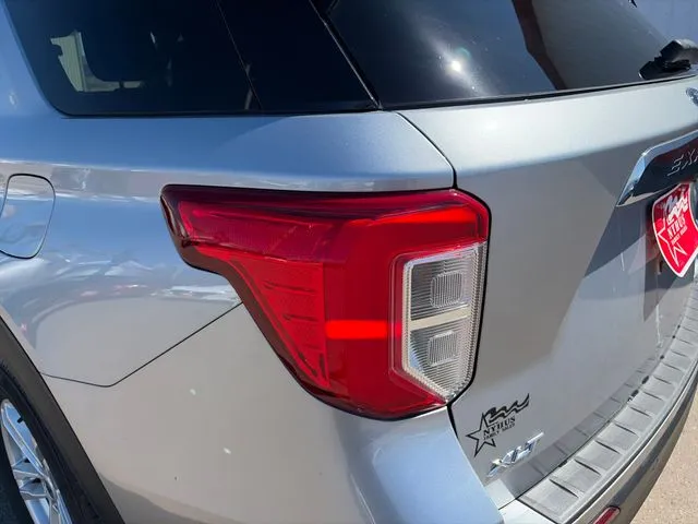Ford Explorer photo 20