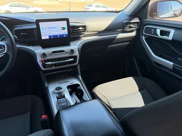 Ford Explorer photo 33
