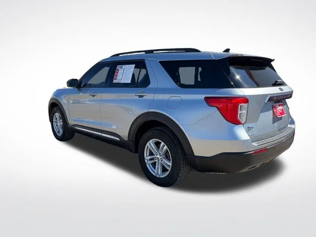 Ford Explorer photo 4