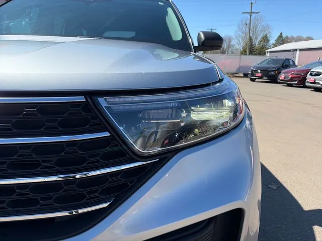 Ford Explorer photo 18