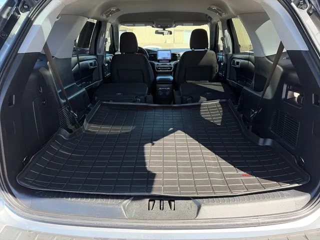 Ford Explorer photo 43