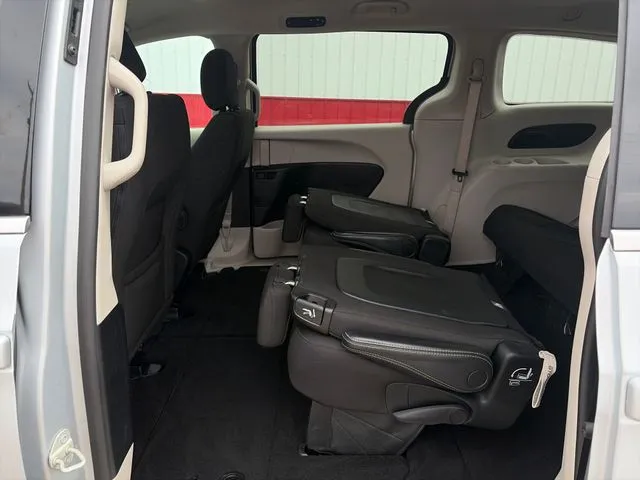 Chrysler Voyager photo 40