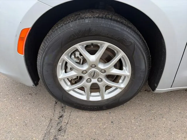 Chrysler Voyager photo 12