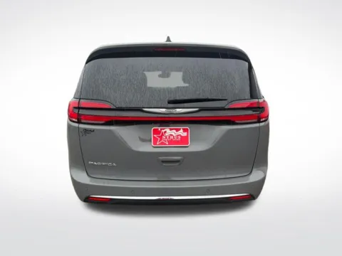 More photos of 2023 Chrysler Pacifica Touring L at Nyhus Family Sales, MN