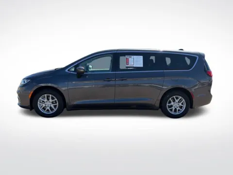 More photos of 2023 Chrysler Pacifica Touring L at Nyhus Family Sales, MN