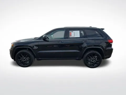 More photos of 2018 Jeep Grand Cherokee Altitude at Nyhus Family Sales, MN