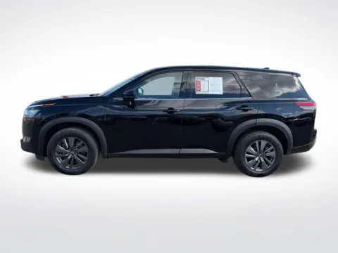 More photos of 2022 Nissan Pathfinder S at Nyhus Family Sales, MN