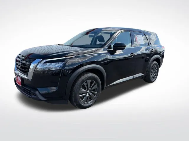 Black 2022 Nissan Pathfinder S for sale in Perham, MN