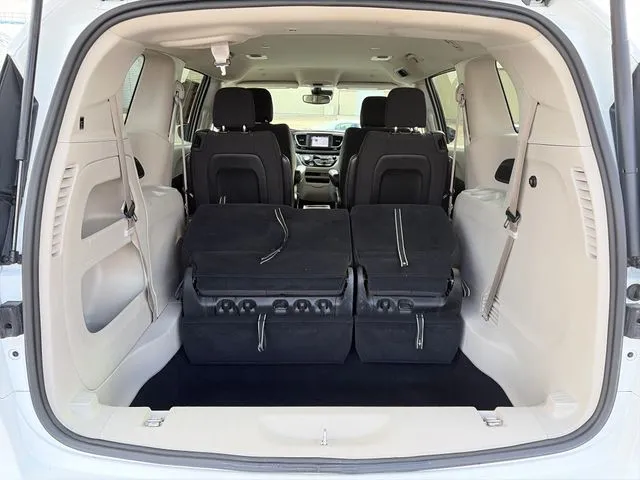 Chrysler Voyager photo 43