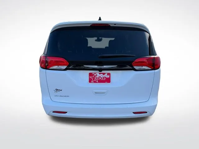 Chrysler Voyager photo 5