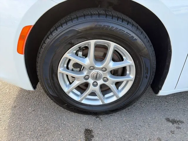 Chrysler Voyager photo 12