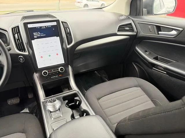 Ford Edge photo 32
