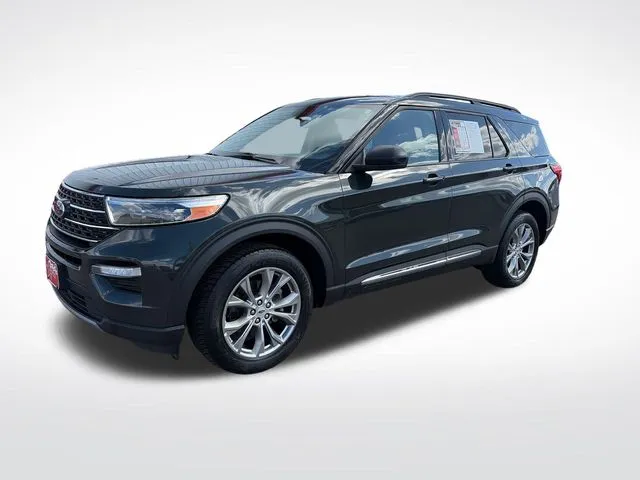 2023 Ford Explorer XLT 4WD's photo