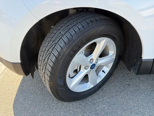 Ford Edge photo 16